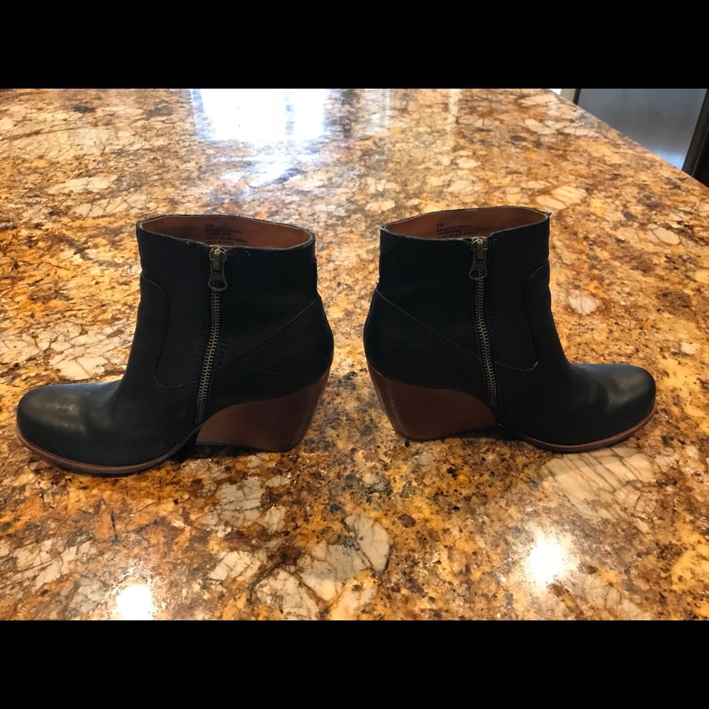 Kork-Ease black leather bootie